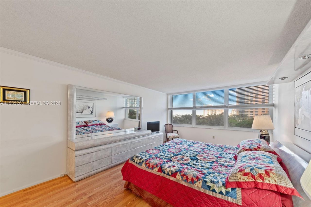 2751 S Ocean Dr , Unit 501N, Hollywood, FL 33019 Photo