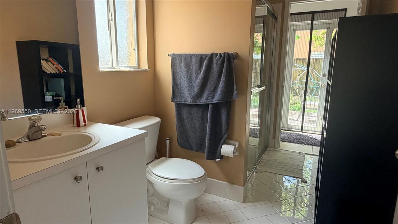 9468 SW 221st Ln, Cutler Bay, FL 33190 Photo