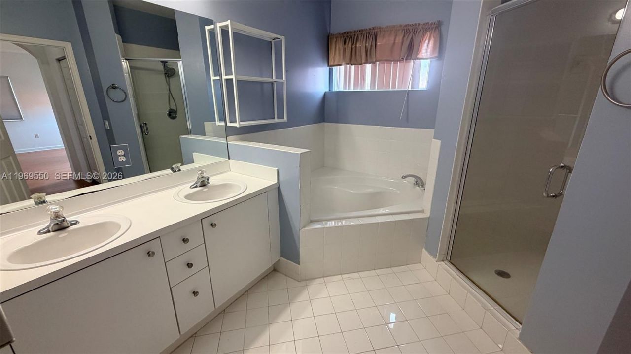 9468 SW 221st Ln, Cutler Bay, FL 33190 Photo