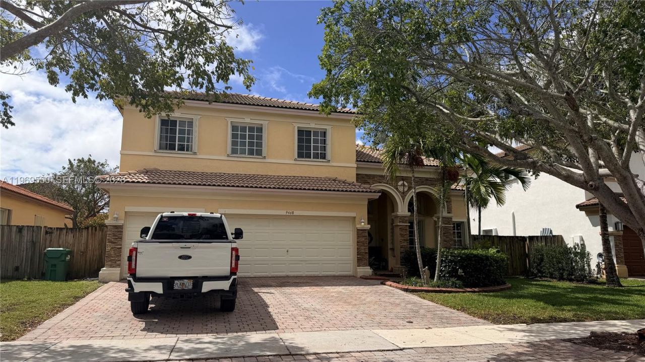 9468 SW 221st Ln, Cutler Bay, FL 33190 Photo