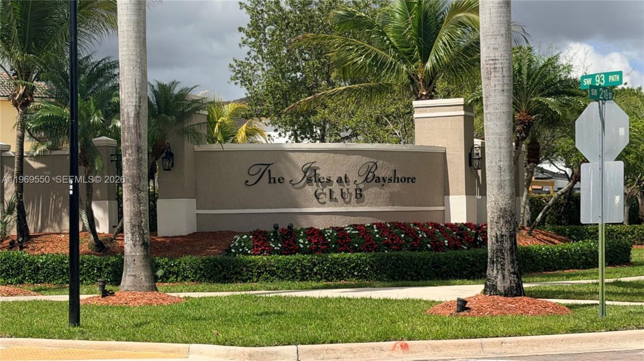 9468 SW 221st Ln, Cutler Bay, FL 33190 Photo