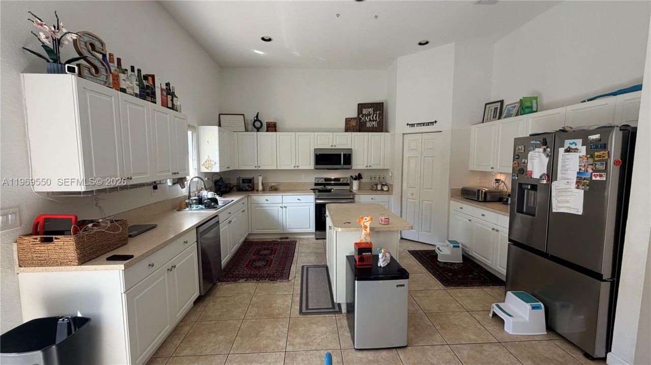 9468 SW 221st Ln, Cutler Bay, FL 33190 Photo