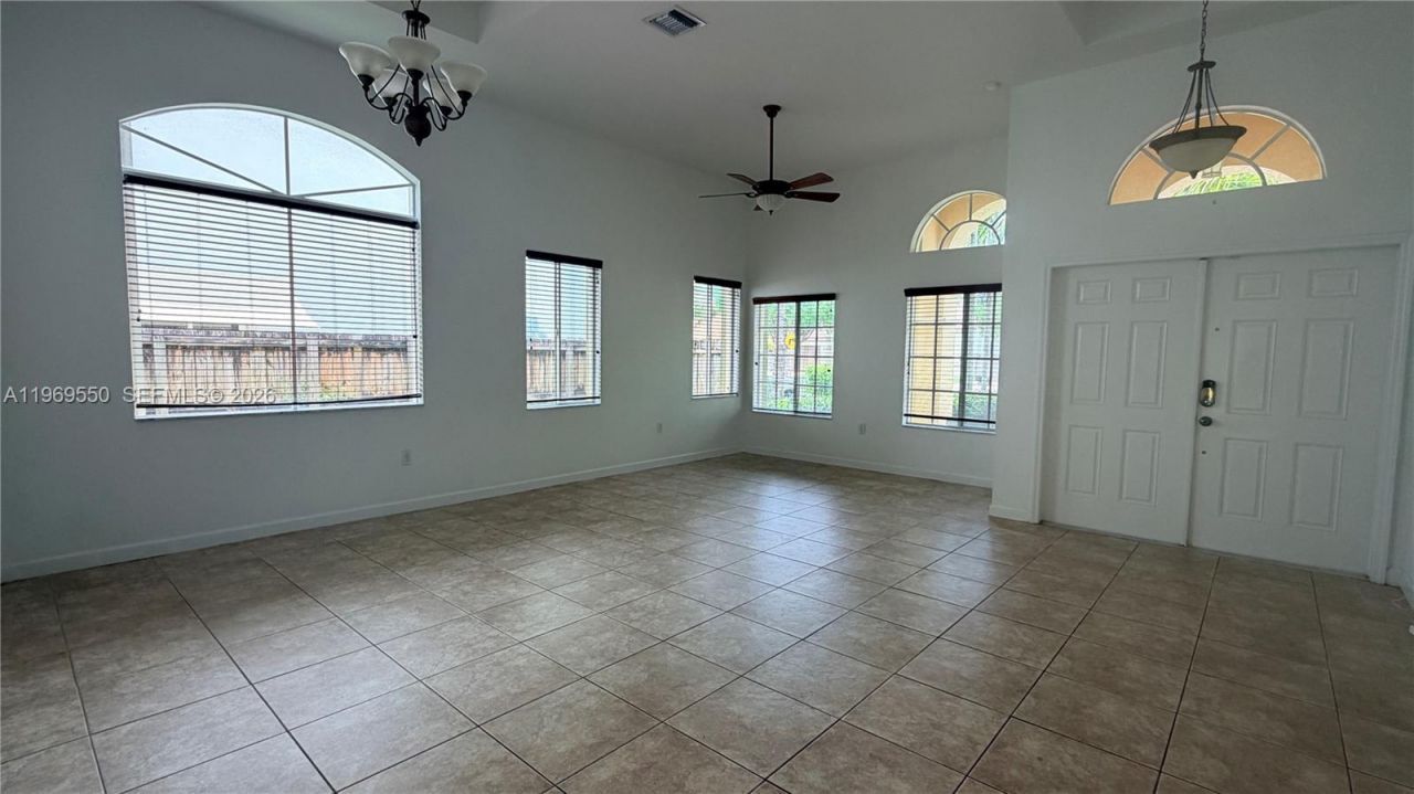 9468 SW 221st Ln, Cutler Bay, FL 33190 Photo