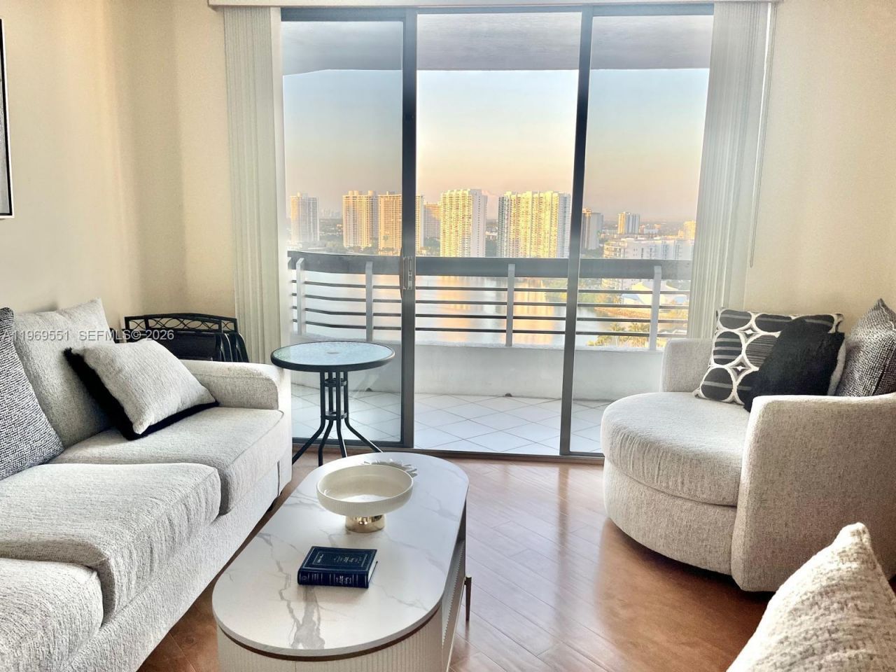 3530 Mystic Pointe Dr , Unit 2504, Aventura, FL 33180 Photo