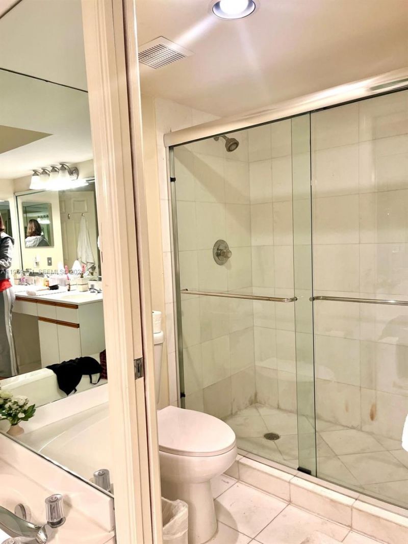 3530 Mystic Pointe Dr , Unit 2504, Aventura, FL 33180 Photo