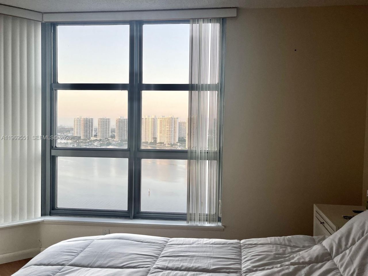 3530 Mystic Pointe Dr , Unit 2504, Aventura, FL 33180 Photo