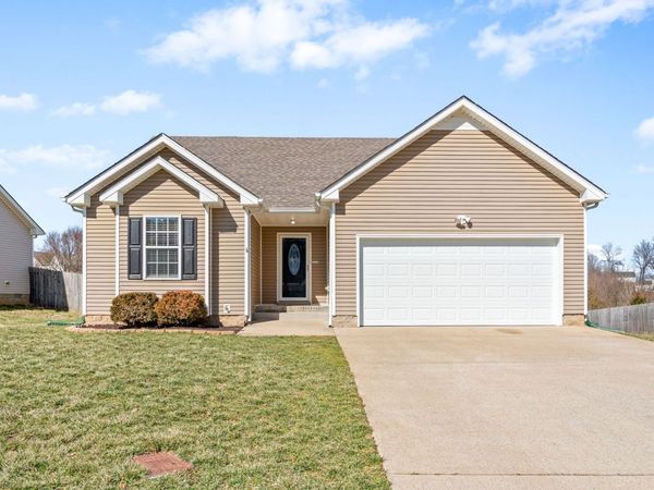 1351 Francesca Dr, Clarksville, TN 37042