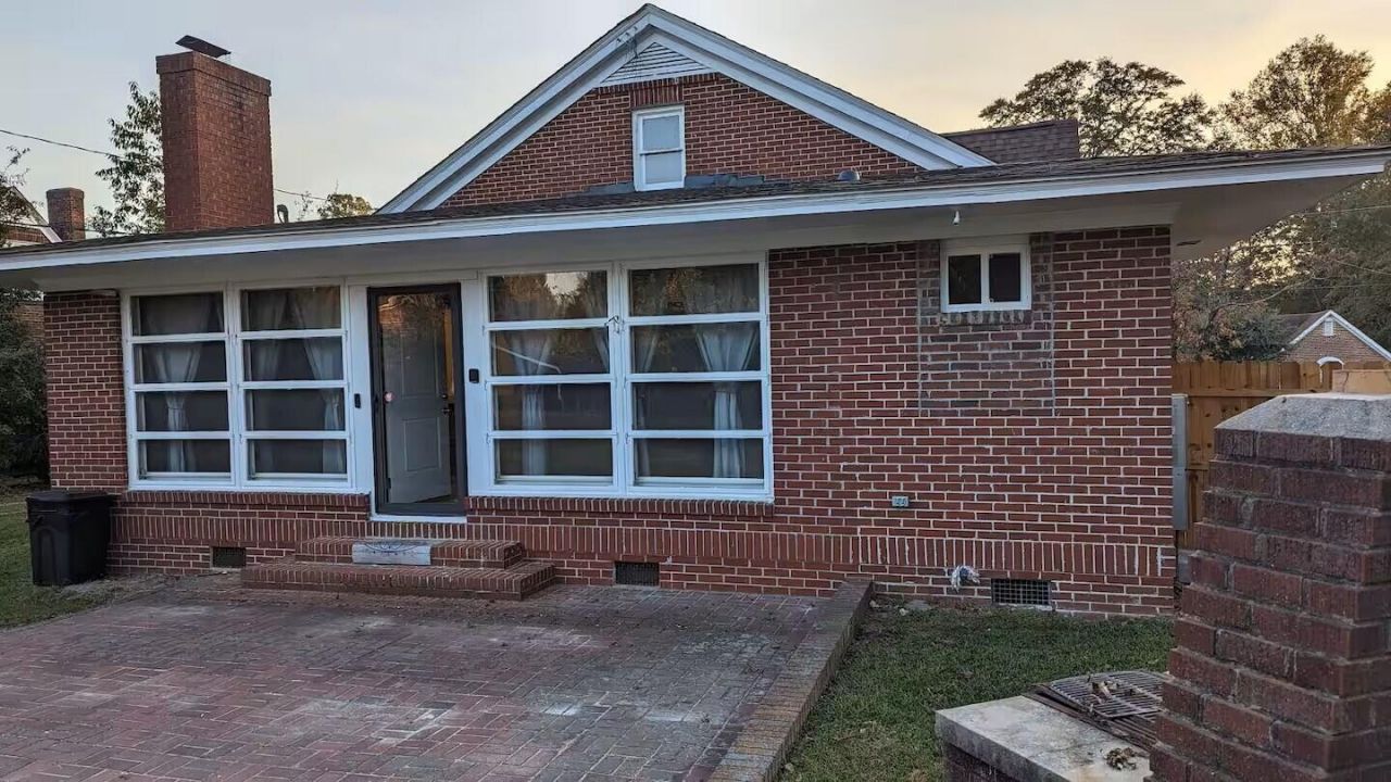 630 Highland Street Photo 19