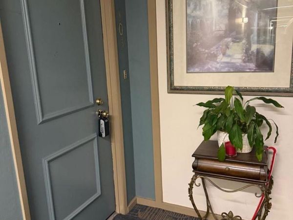 320 320 N Civic Dr, Walnut Creek, CA 94596