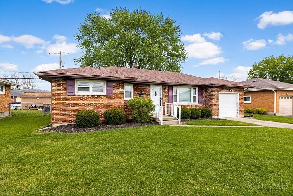 330 Kenyon Drive, Hamilton, OH 45015 Main Photo