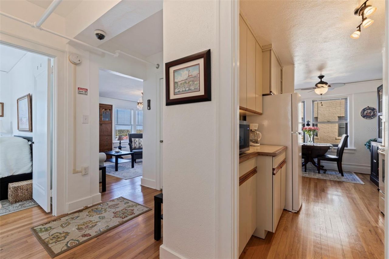 130 4th Avenue N, Unit 602, Saint Petersburg, FL 33701 Photo