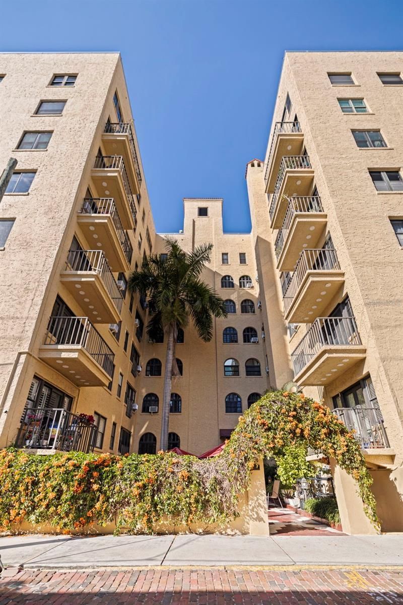 130 4th Avenue N, Unit 602, Saint Petersburg, FL 33701 Photo