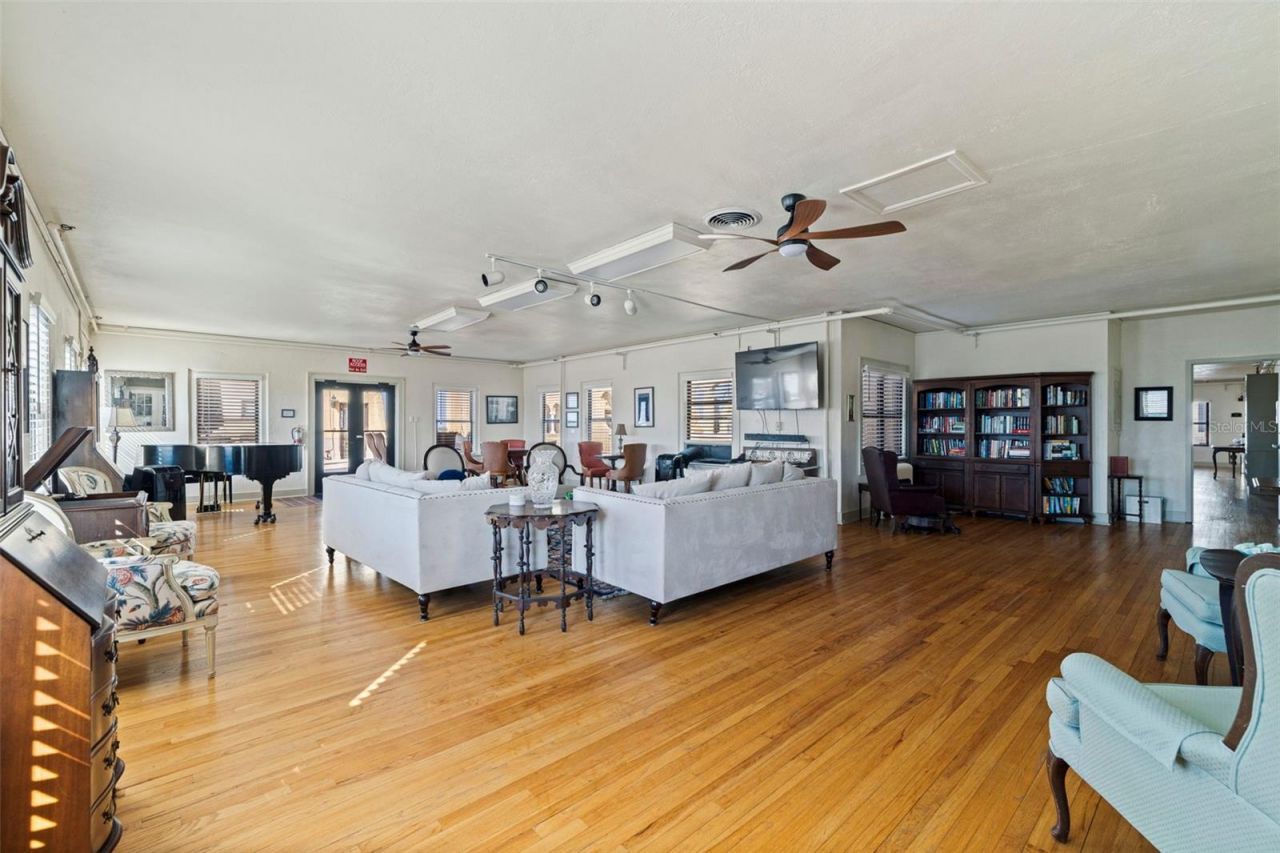 130 4th Avenue N, Unit 602, Saint Petersburg, FL 33701 Photo