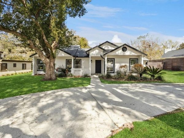 407 FOREST ROAD, MOUNT DORA, FL 32757