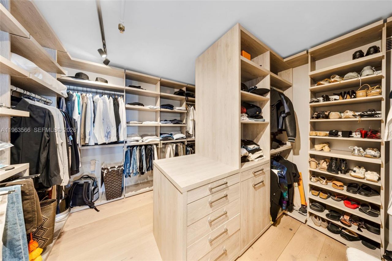 10205 Collins Ave, Unit 1002, Bal Harbour, FL 33154 Photo