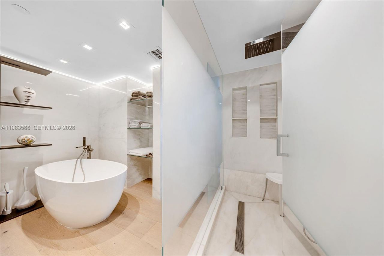 10205 Collins Ave, Unit 1002, Bal Harbour, FL 33154 Photo