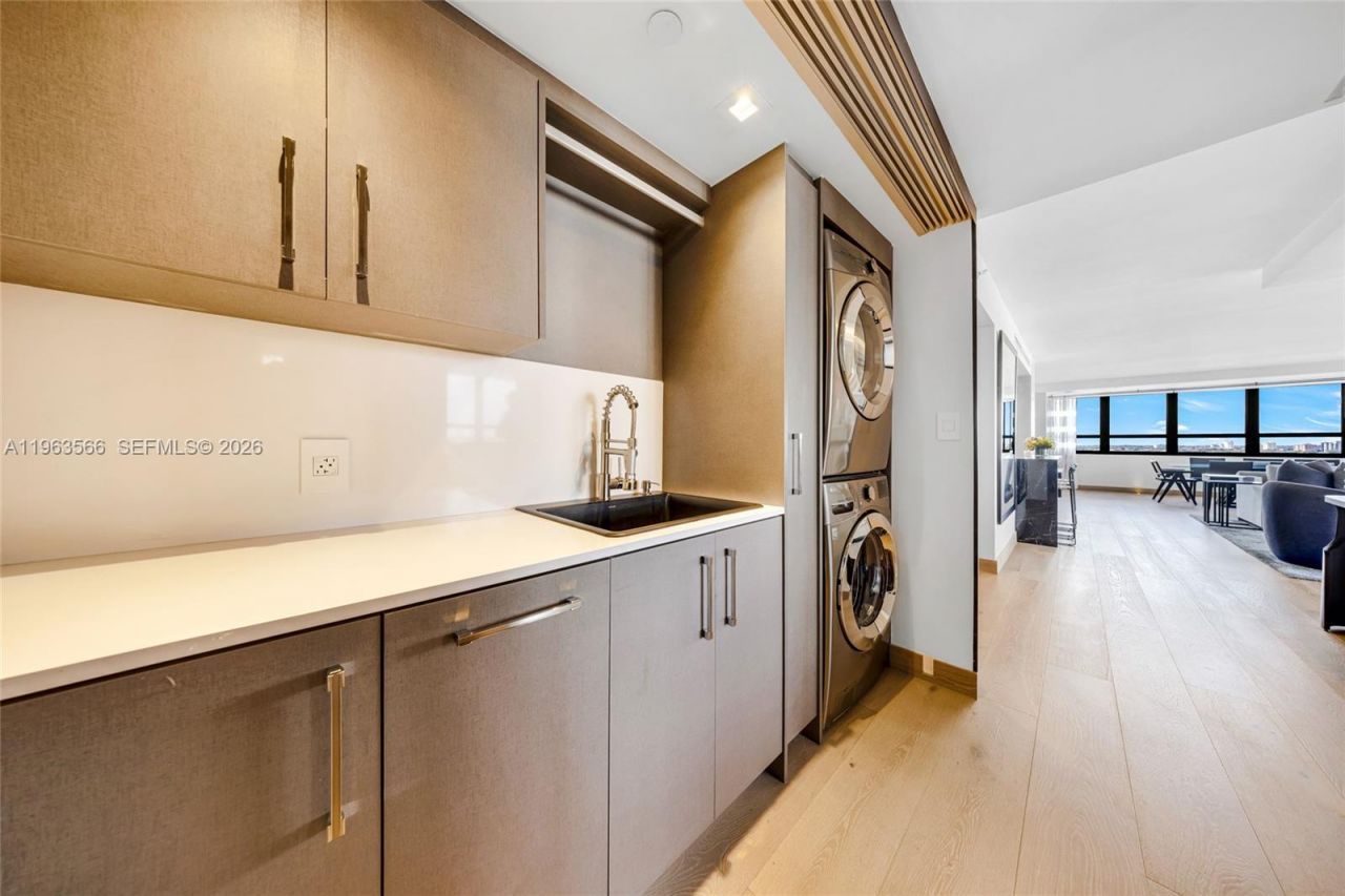 10205 Collins Ave, Unit 1002, Bal Harbour, FL 33154 Photo