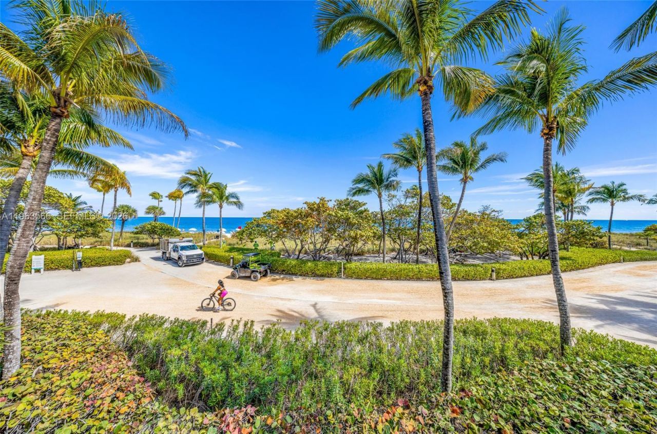 10205 Collins Ave, Unit 1002, Bal Harbour, FL 33154 Photo