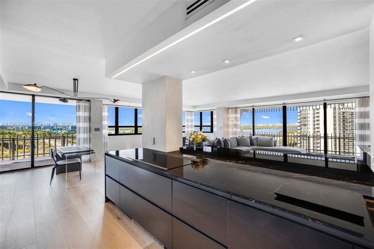 10205 Collins Ave, Unit 1002, Bal Harbour, FL 33154 Photo