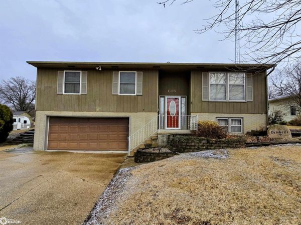 615 N Poplar Street, Creston, IA 50801