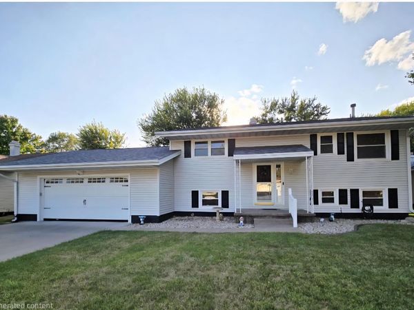 813 Randall Lane, Burlington, IA 52601