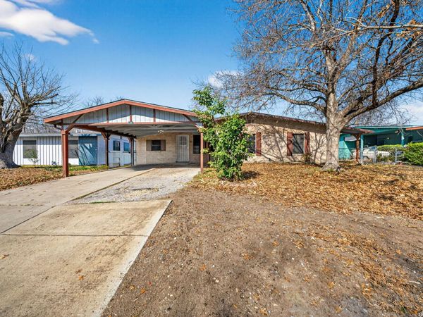 155 Seacomber Pl, San Antonio, TX 78242