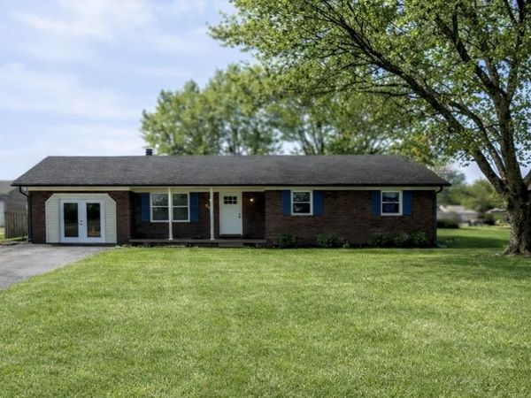 921 Gardenside Way, Bowling Green, KY 42101