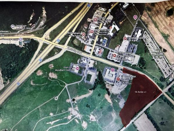 111 Gardner Lane , Cave City, KY 42127