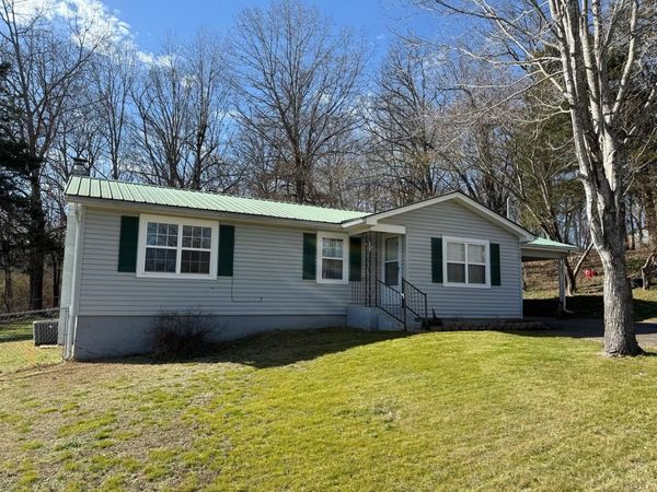 235 Odessa Street , Mammoth Spring, AR 72554