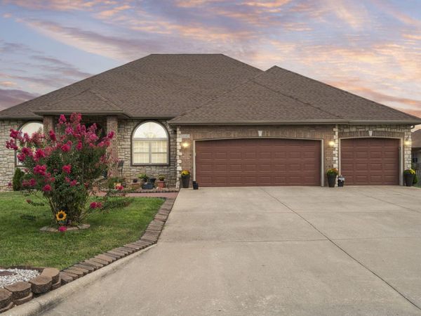 3443 W Hestand Street, Springfield, MO 65803