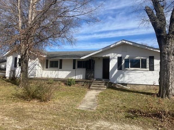 904 Wyandotte Avenue, Baxter Springs, KS 66713
