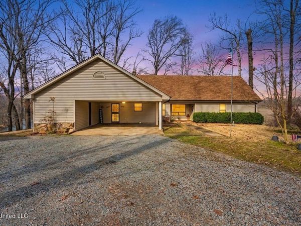 1996 Tanyard Road, Hernando, MS 38632
