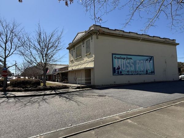 5017 Main Street, Moss Point, MS 39563