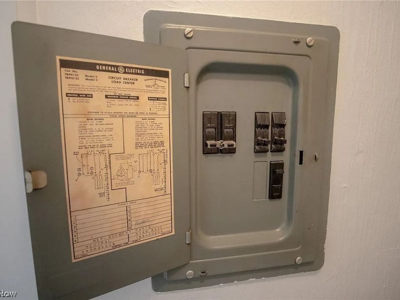 22121 River Oaks Drive, Unit E10, Rocky River, OH 44116 Photo 20