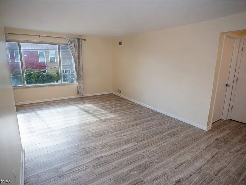 22121 River Oaks Drive, Unit E10, Rocky River, OH 44116 Photo 3