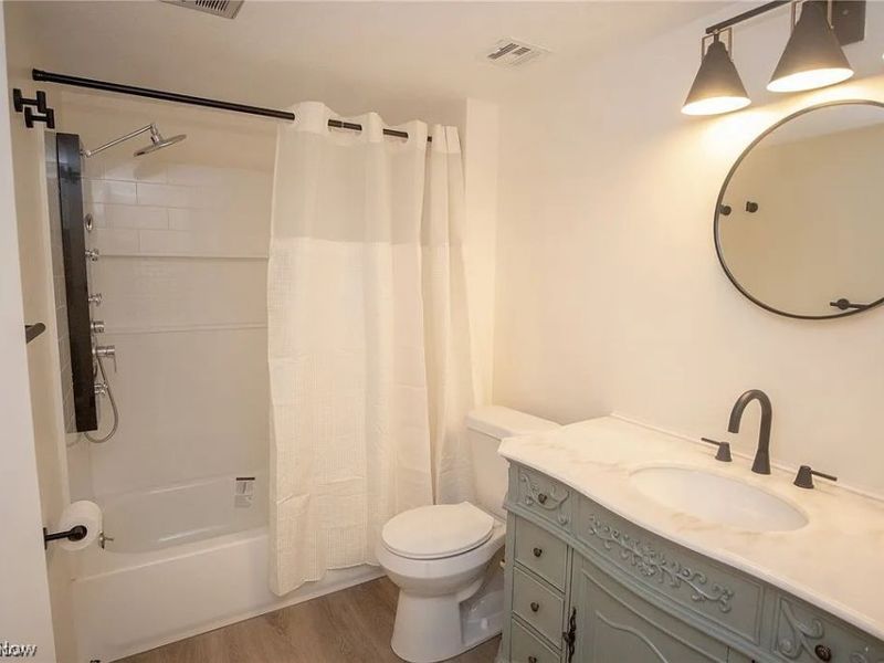 22121 River Oaks Drive, Unit E10, Rocky River, OH 44116 Photo 5