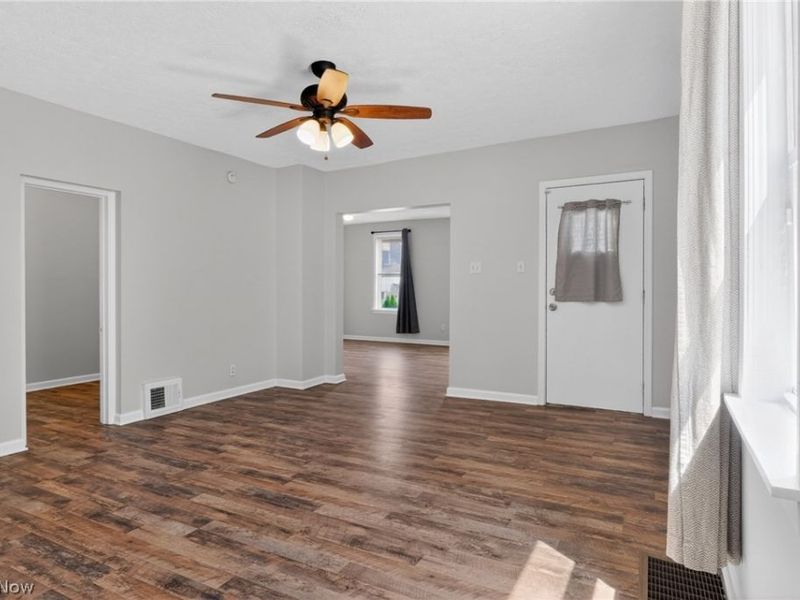 3346 W 59th Place, Cleveland, OH 44102 Photo 11