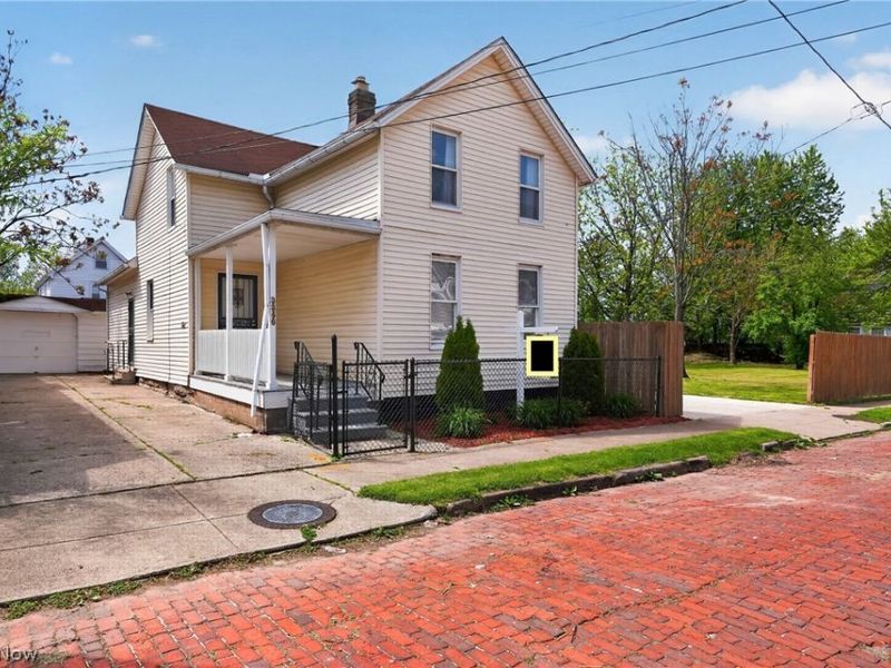 3346 W 59th Place, Cleveland, OH 44102 Photo 2