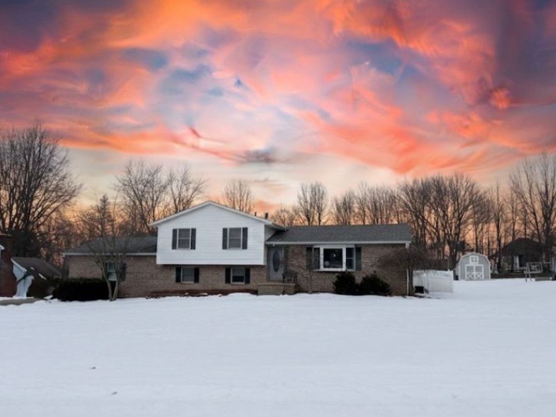 9 Willow Way, Canfield, OH 44406 Photo 1