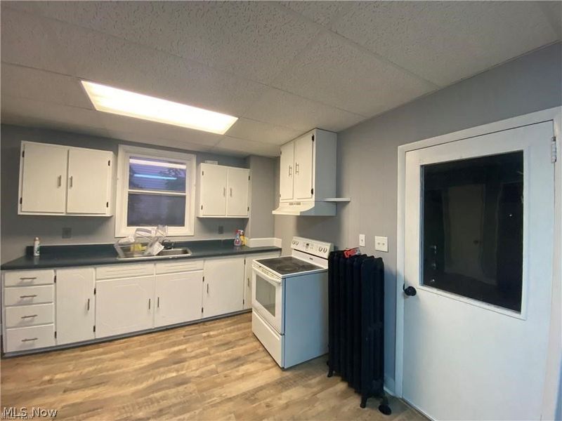 30 S Middle Street, Columbiana, OH 44408 Photo 4