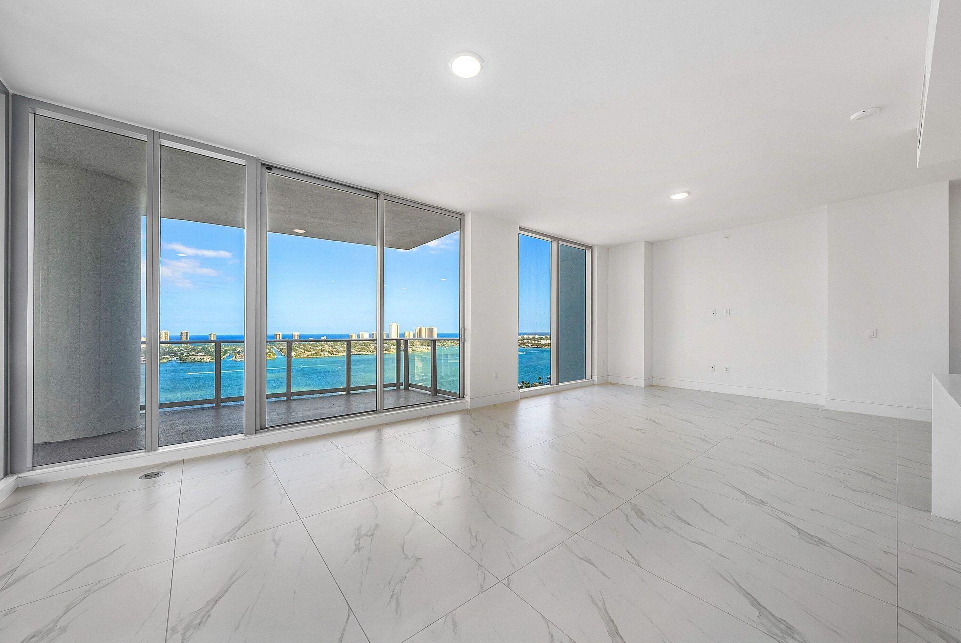 220 Lake Shore Drive, Unit 2202, Lake Park, FL 33403 Photo