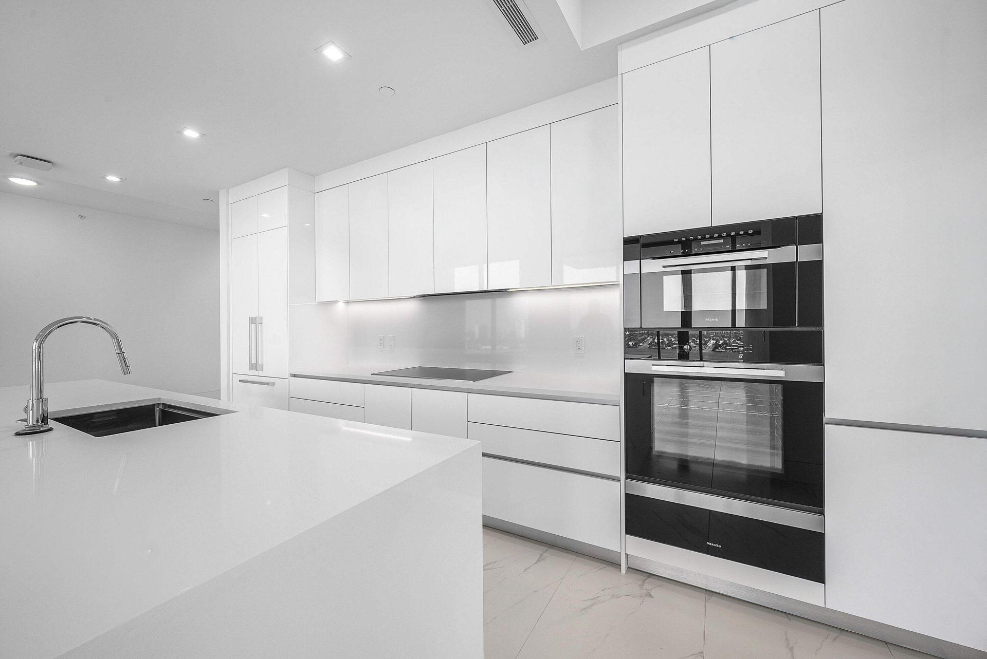 220 Lake Shore Drive, Unit 2202, Lake Park, FL 33403 Photo