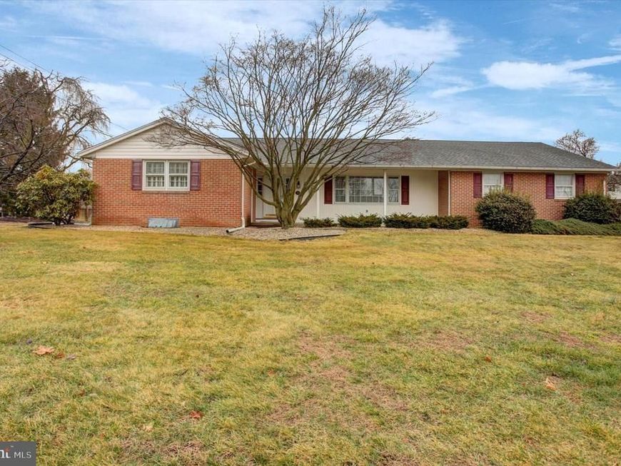 34 Acorn Circle, Chambersburg, PA 17202 Main Photo