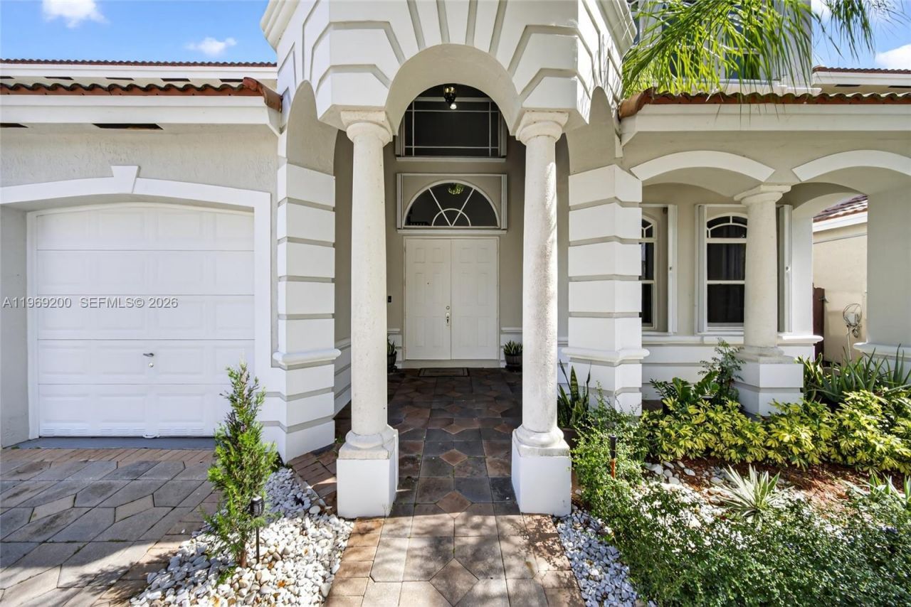 20671 SW 87th Ct , Cutler Bay, FL 33189 Photo