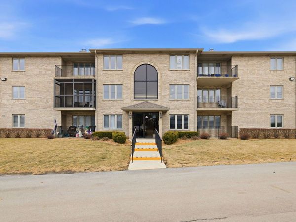 5130 Midlothian, Unit 1207, Crestwood, IL 60418