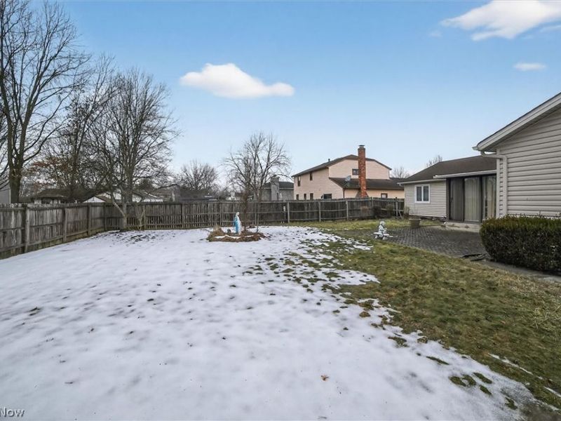 10024 Huntington Park Drive, Strongsville, OH 44136 Photo 33