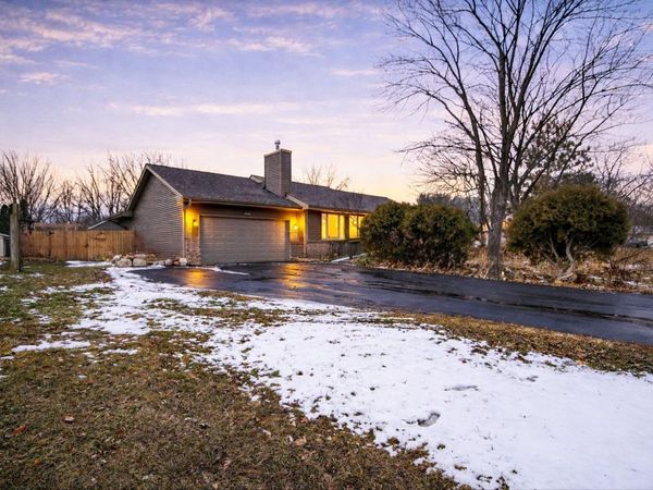 3941 Joan Drives, ROSCOE, IL 61073