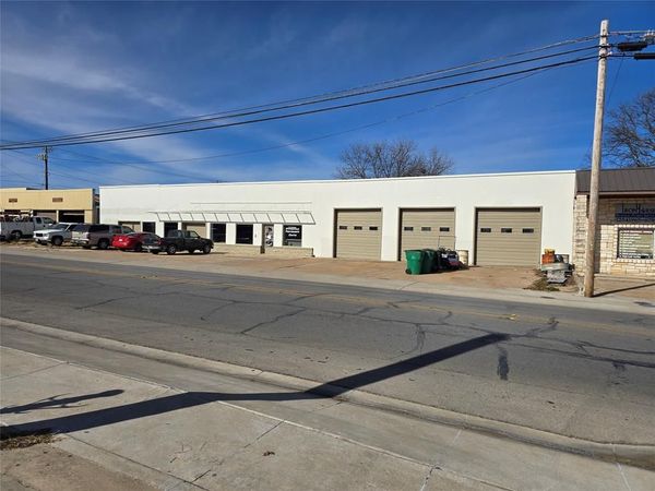 367 E Washington Street , Stephenville, TX 76401