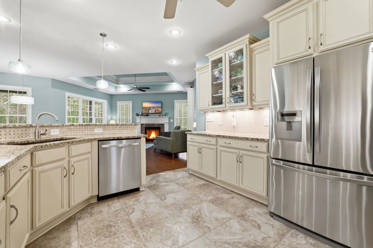 621 Whispering Pines Ct. Photo 23