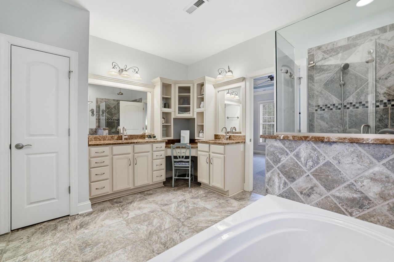 621 Whispering Pines Ct. Photo 27